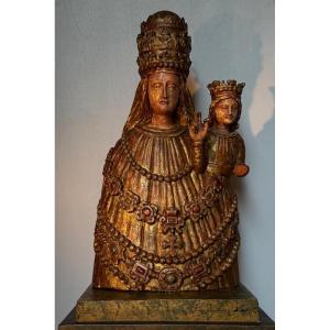 Madonna And Child In Exquisitely Carved Wood