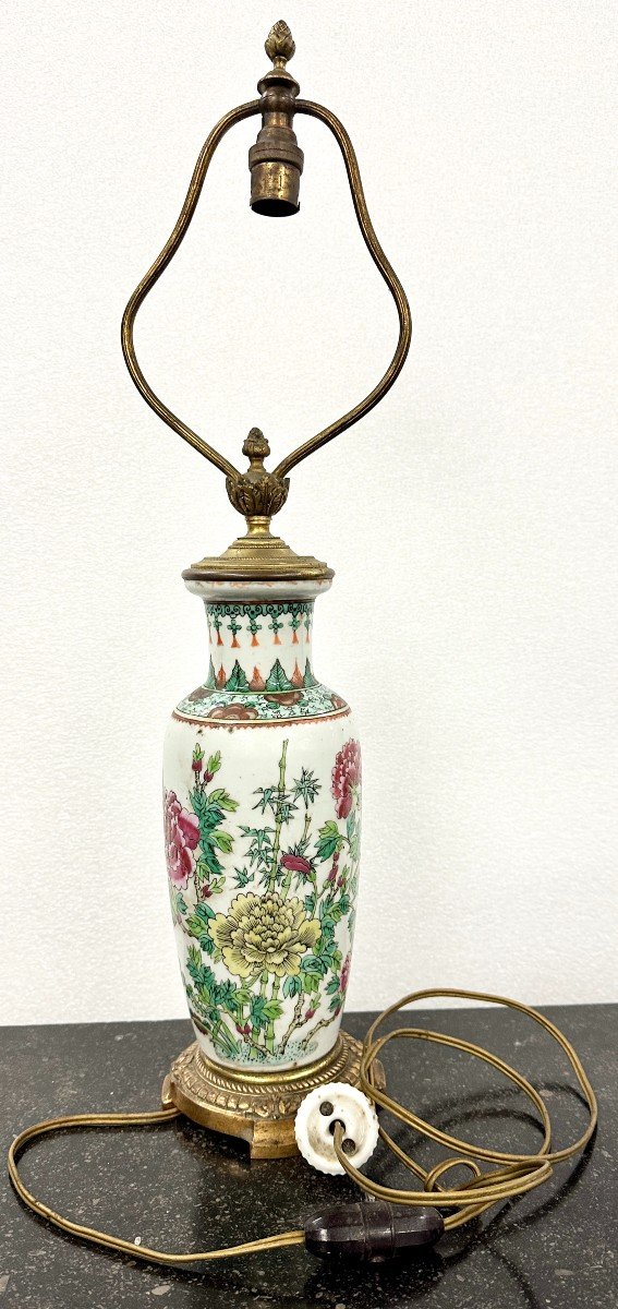 Beautiful 19th Century Chinese Porcelain Scroll Vase With Enamel Mounted As A Lamp-photo-2