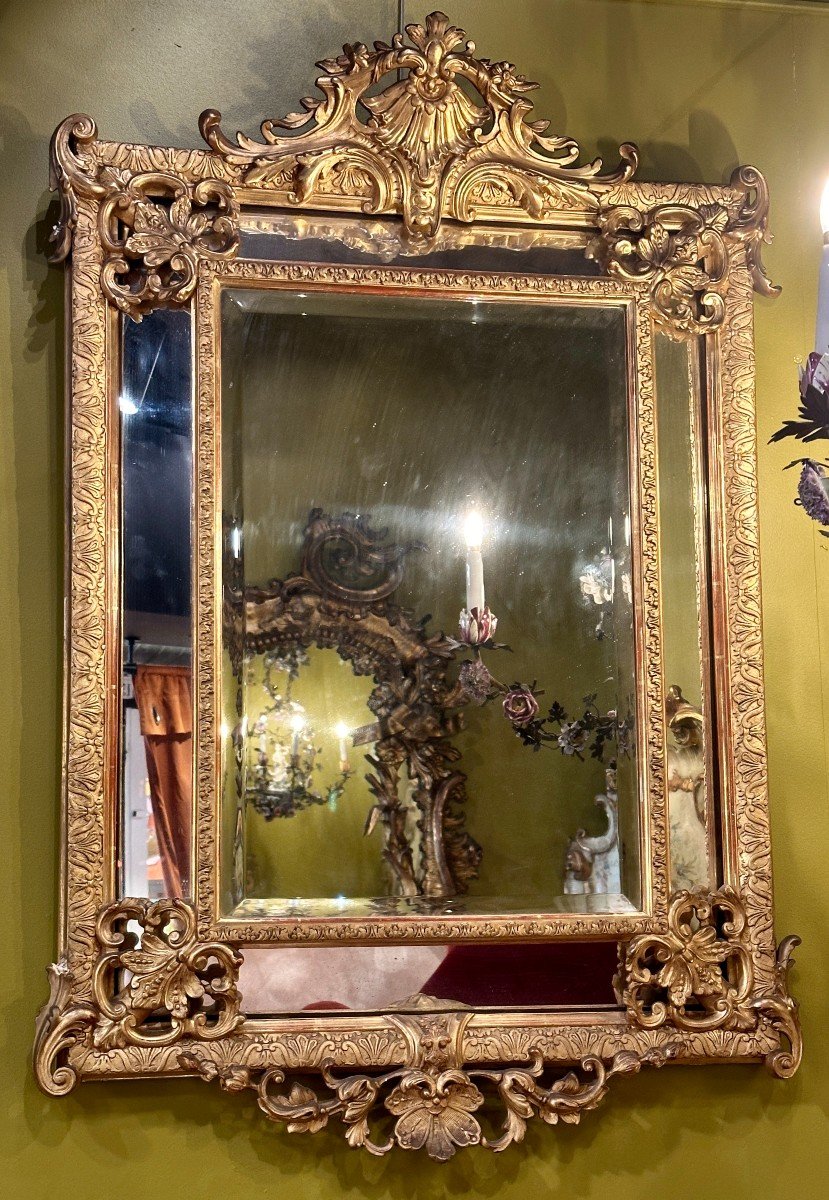 Beautiful Mirror With Glazing Beads In Gilded Wood From The Second Empire Period