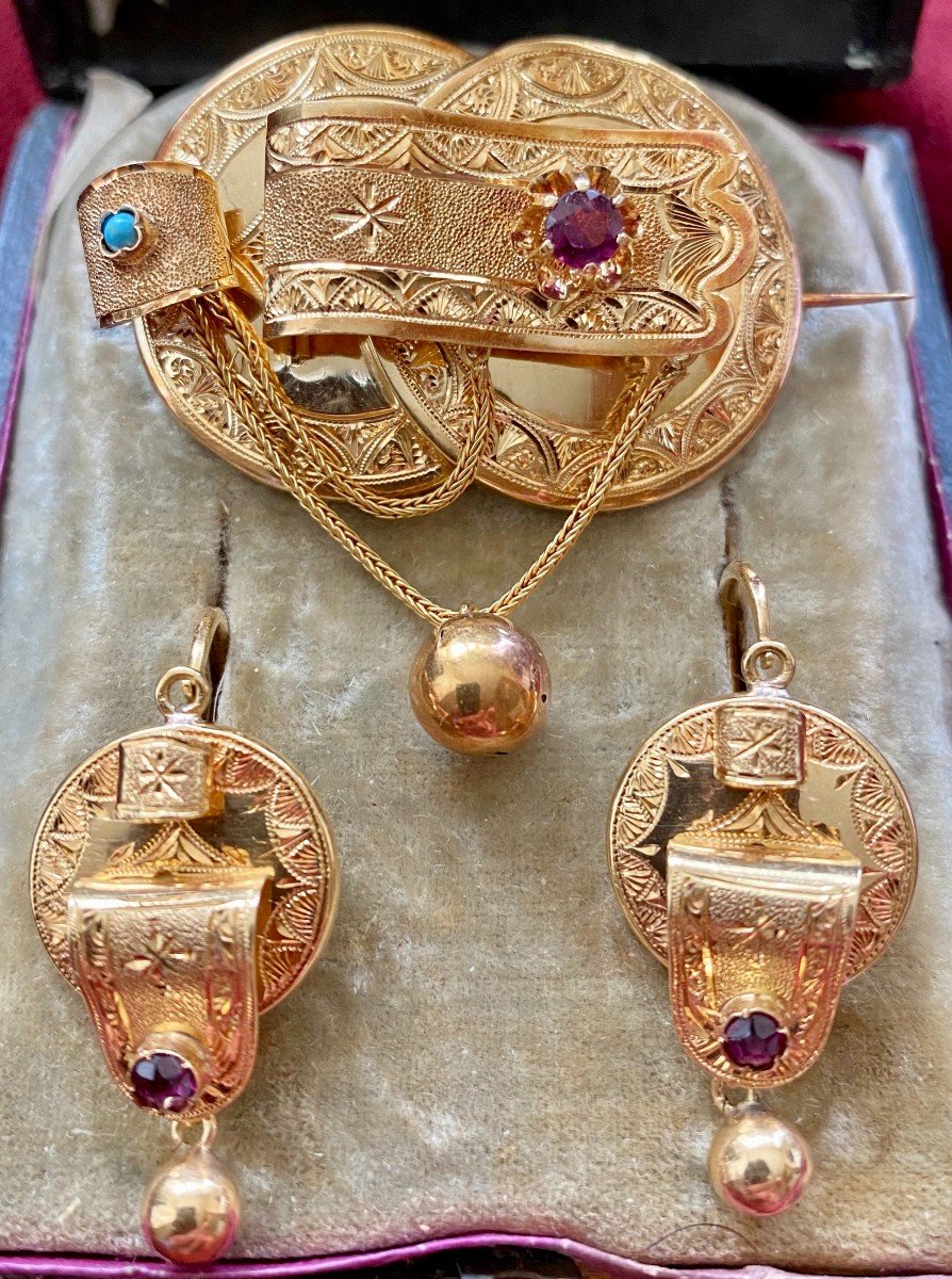 Rare Set Of Gold Earrings And Brooch, 19th Century Spain Or Portugal