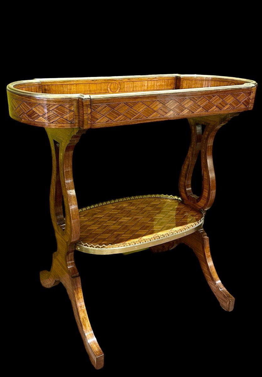 Beautiful 19th Century Trough Top Knitting Table In Rosewood Marquetry