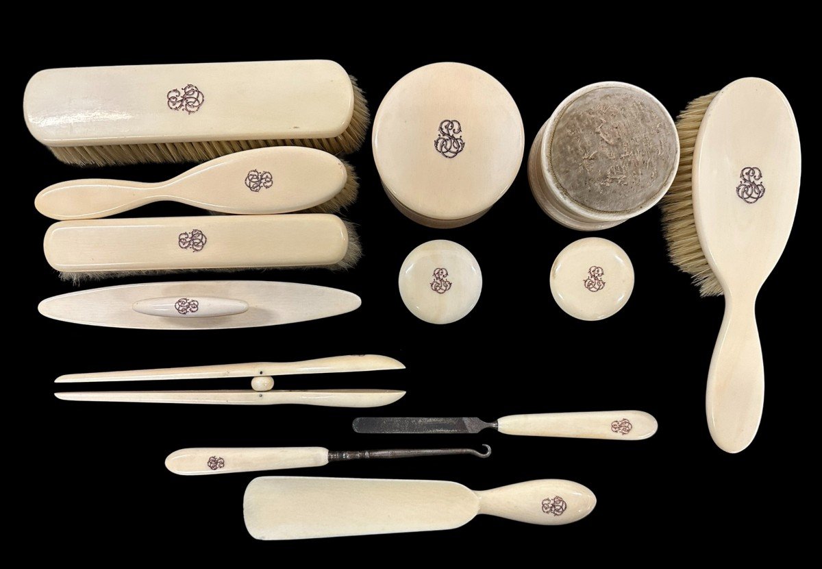 Beautiful Toilet Set Including 13 Ivory Napoleon III Pieces