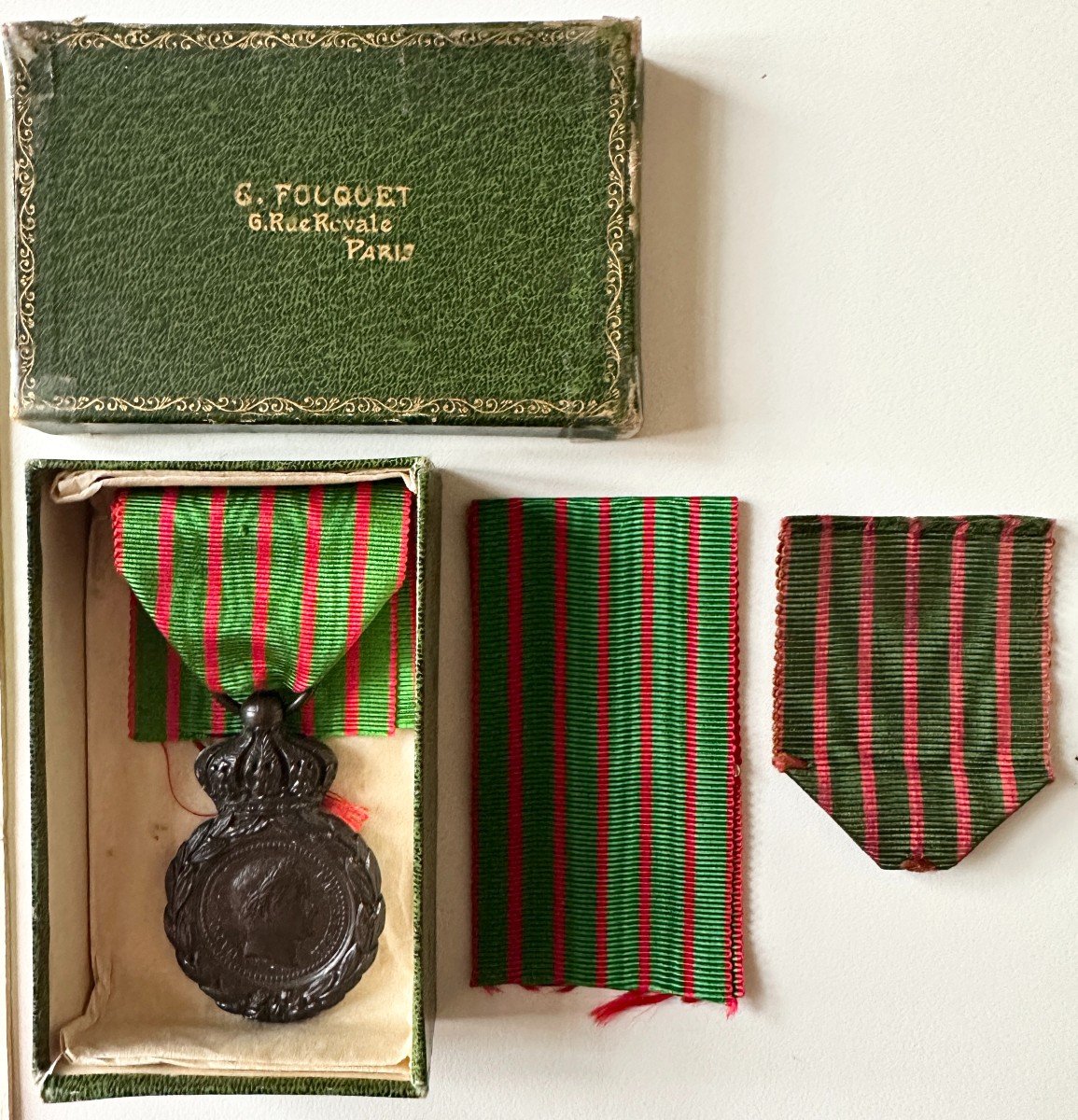 Medal Of Saint Helena + Star Of Knight Of The Legion Of Honor Silver + Boxes + Ribbons-photo-3