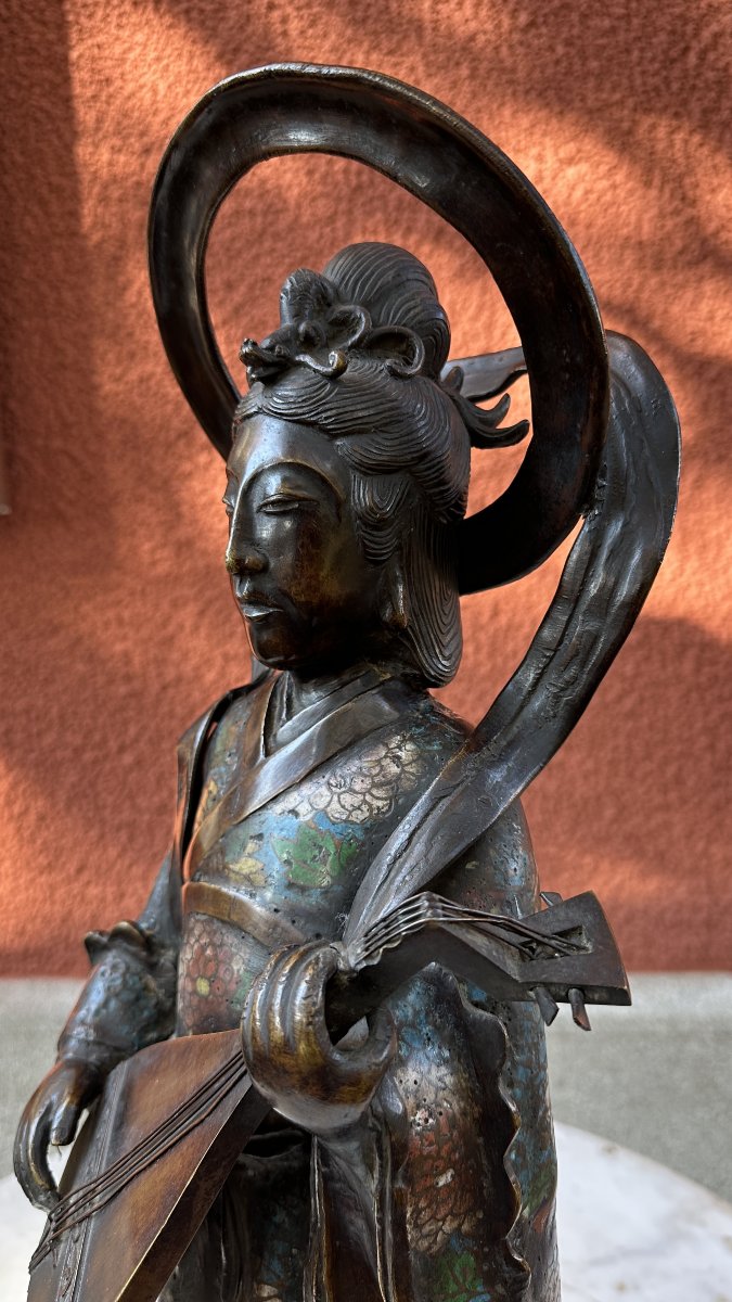 Grande Statuette De Geisha En Bronze Et émaux Cloisonnés Japon Fin 19e Début 20e signée -photo-1