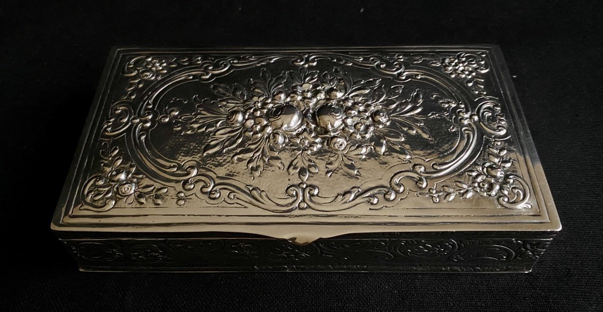 Large And Beautiful Old Box In Sterling Silver With Floral Decor-photo-2