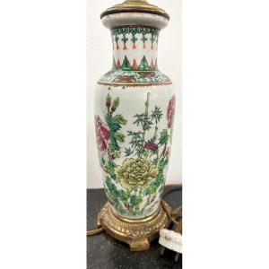 Beau Vase Rouleau En Porcelaine De Chine XIXe émaillée Monté En Lampe