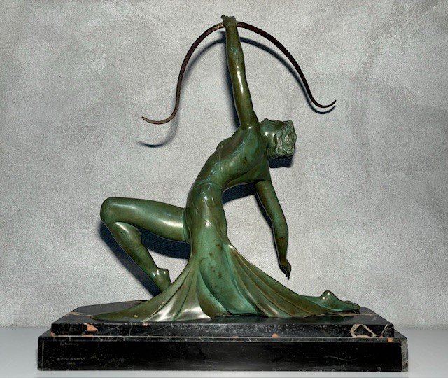 Important Bronze Art Déco Signé G.Daverny  70 Cm-photo-1