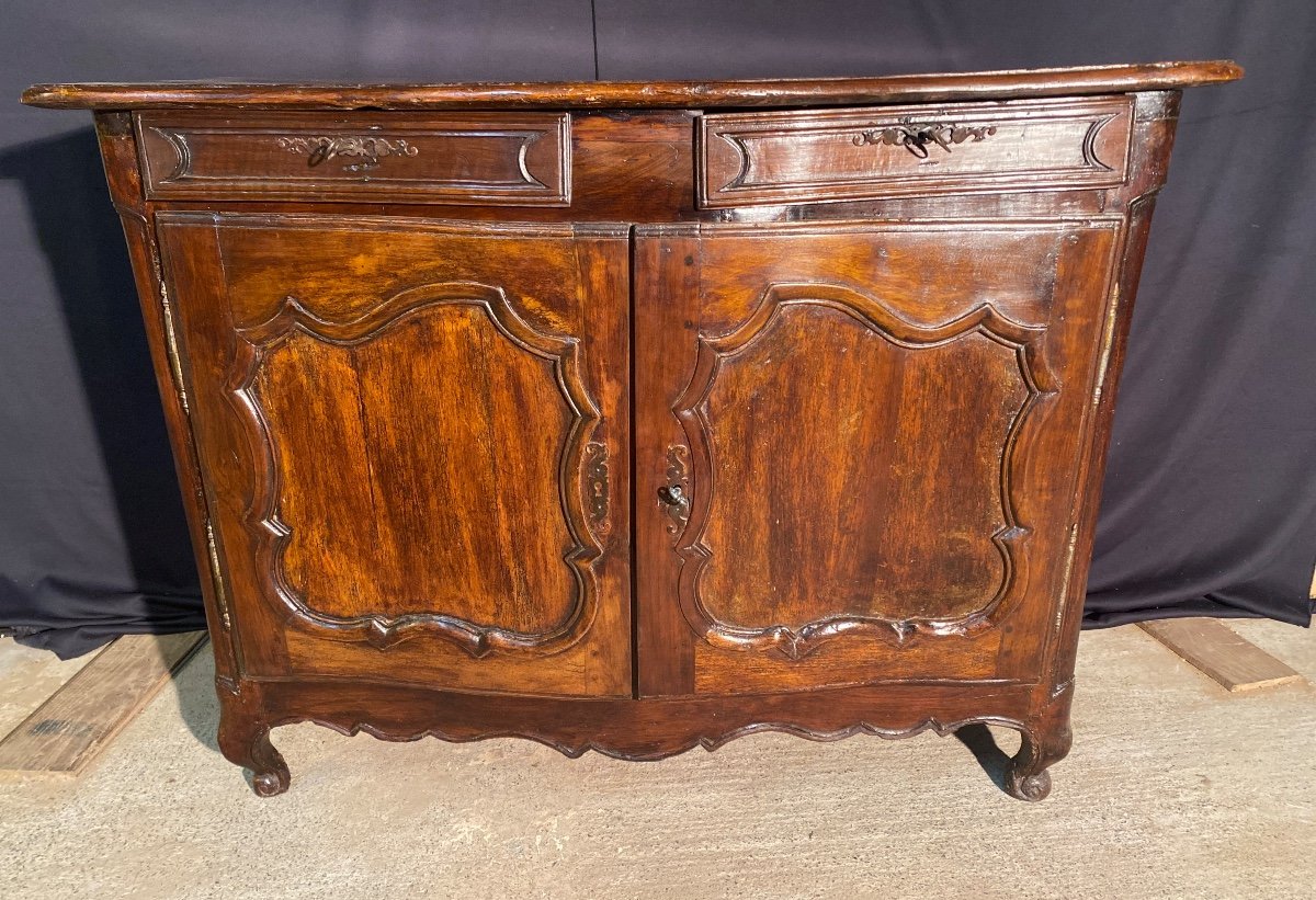 Louis XV Curved Buffet Early 18th Century In Walnut 