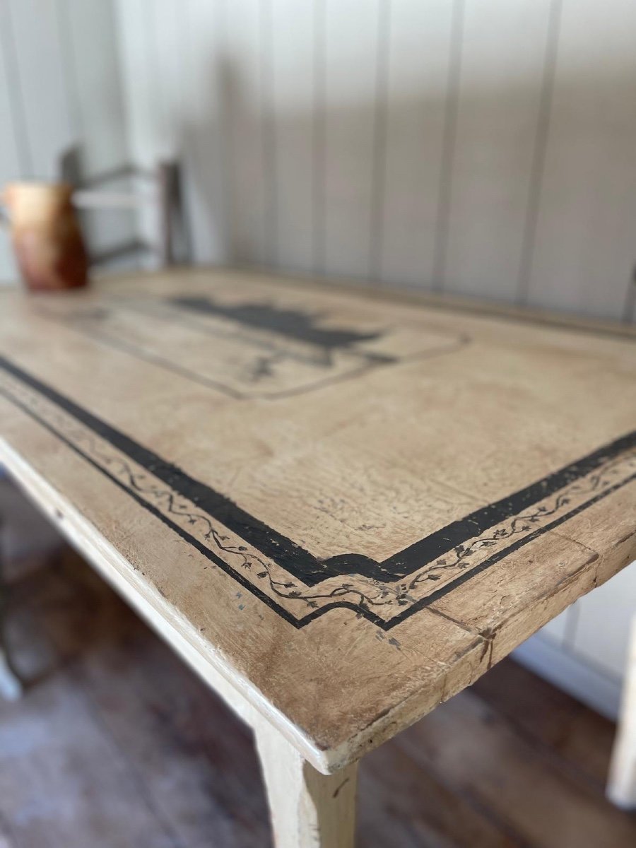 Reception Table With Patina Representing A Castle Dating From The 18th Century -photo-2