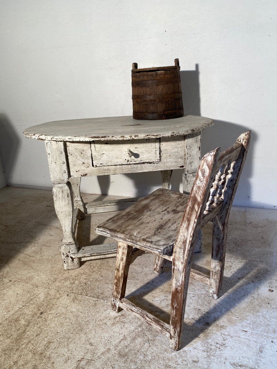 18th Century Swedish Oval Table With 1 Drawer -photo-2