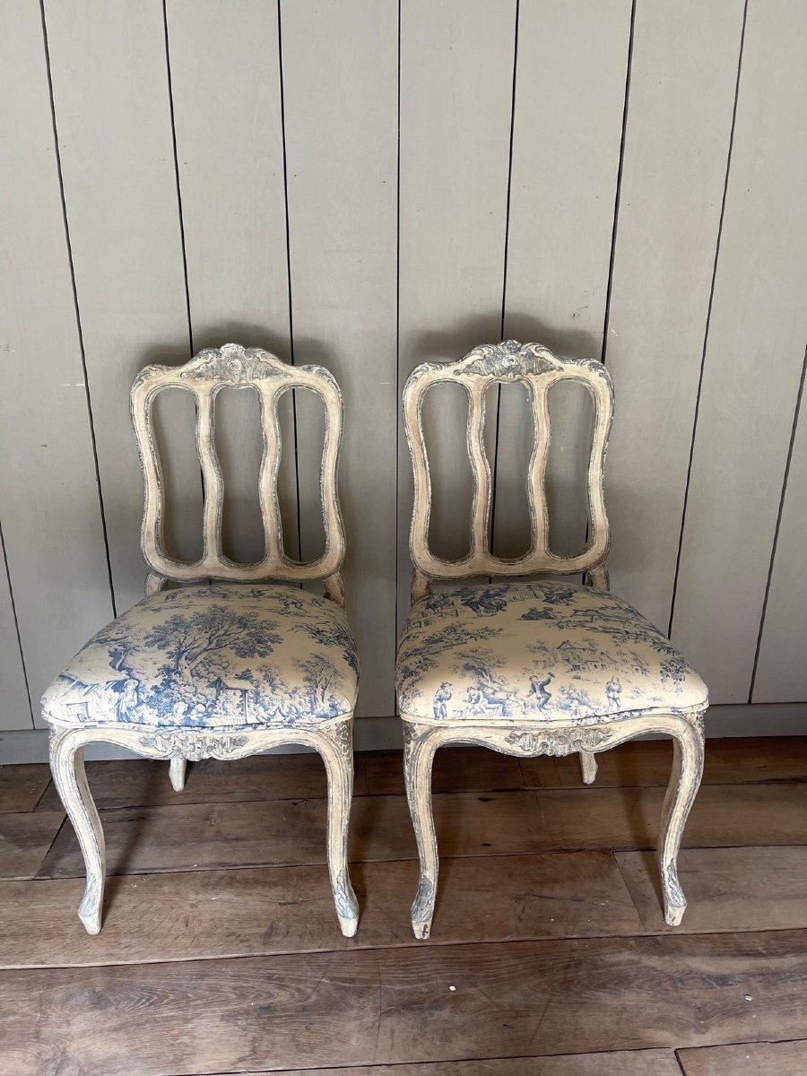 Pair Of Louis XV Chairs Dating From The End Of The 18th Century, Beautiful Patina 