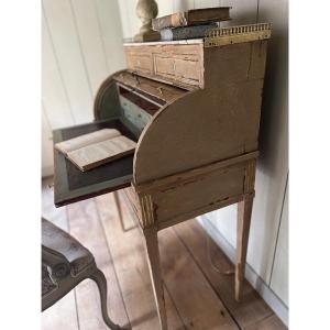 18th Century Louis XVI Cylinder Desk With A Very Beautiful Patina 