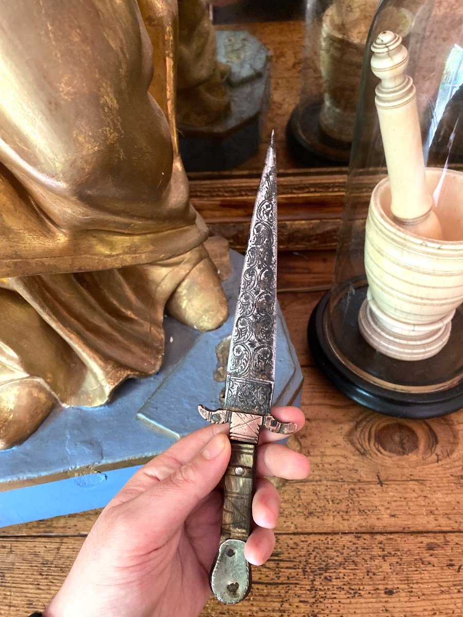 Antique Knife - Dagger, Noble And Aggressive Tuareg Dagger Fully Carved - South Maghreb-photo-2