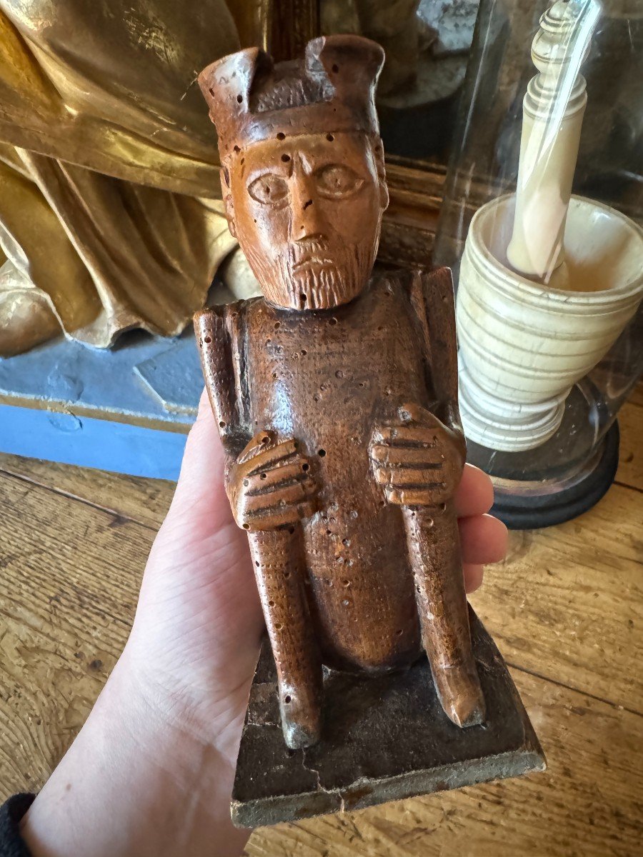 Naked Man With Crown - “king Of The Crotteux” - Pyrogen In Carved Wood - Folk Art -photo-4