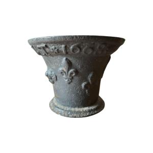 Apothecary's Mortar - Named And Dated, Fleur-de-lis And Cherubs' Heads - Early Period