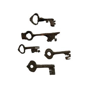 Key, Artifact - High Era - Lot Of 5 Antique Keys And Wrought Iron Crown Key 