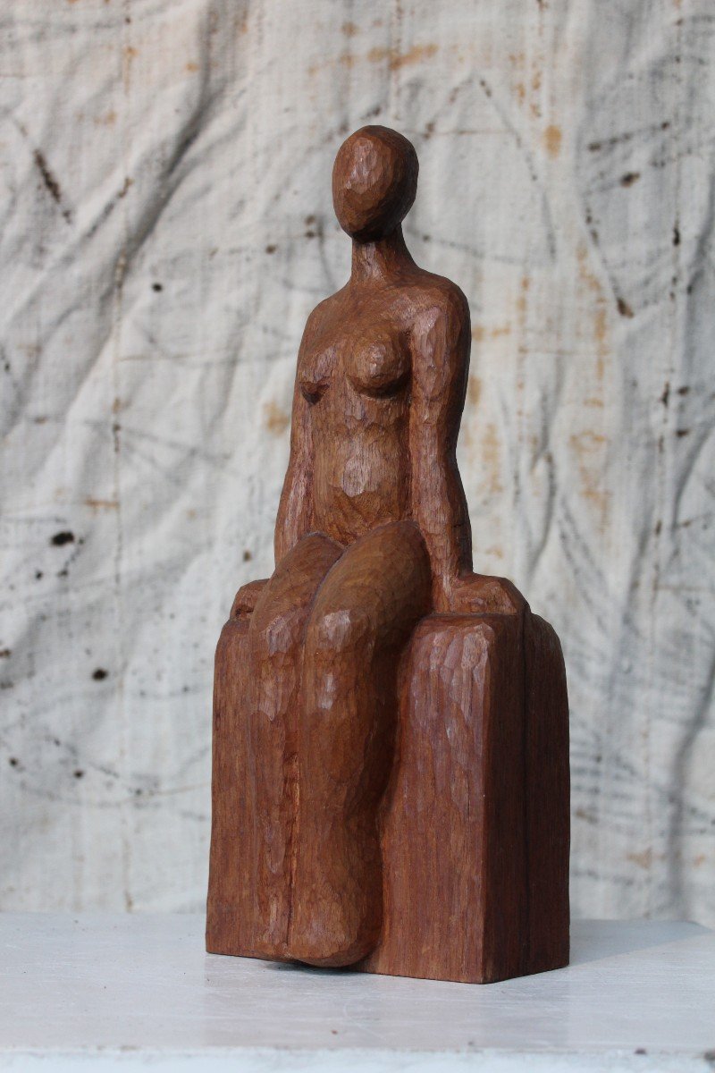 Sculpture Primitive De Femme Assise Sculptée Des Années 70