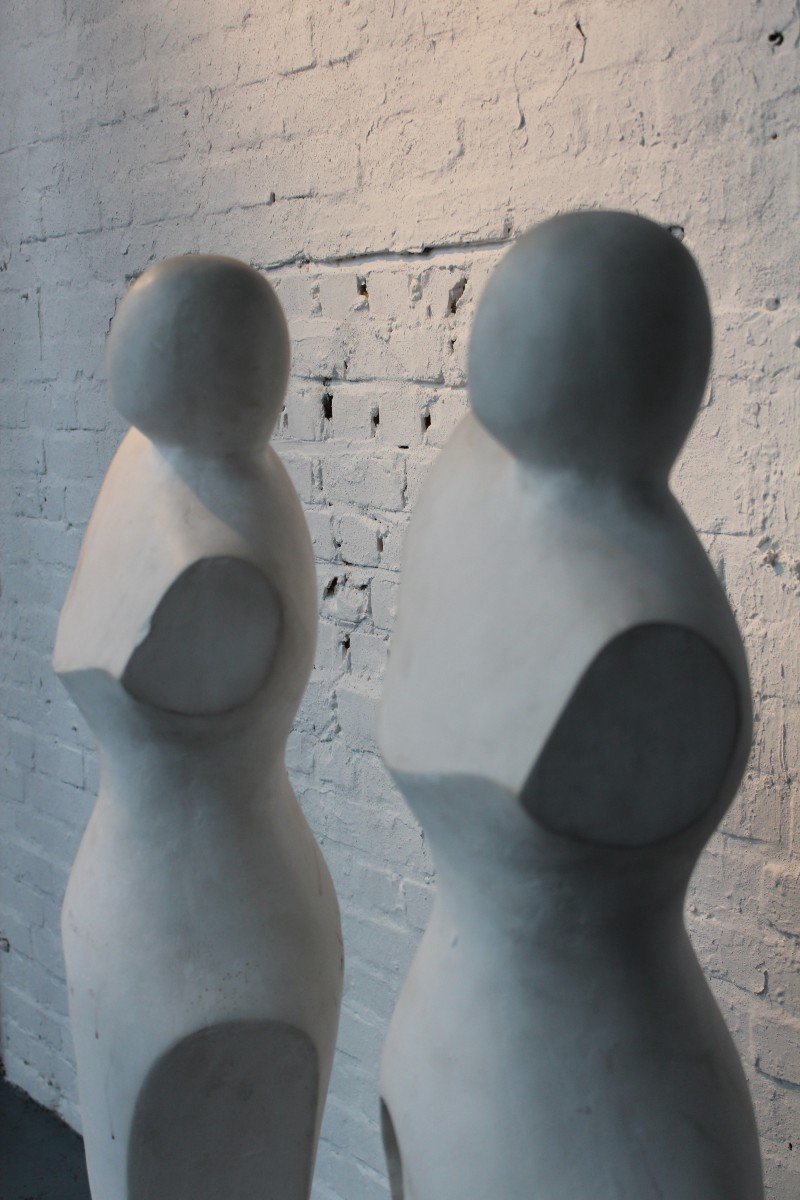 Paire De Sculptures Féminines Modernistes En Plâtre-photo-3