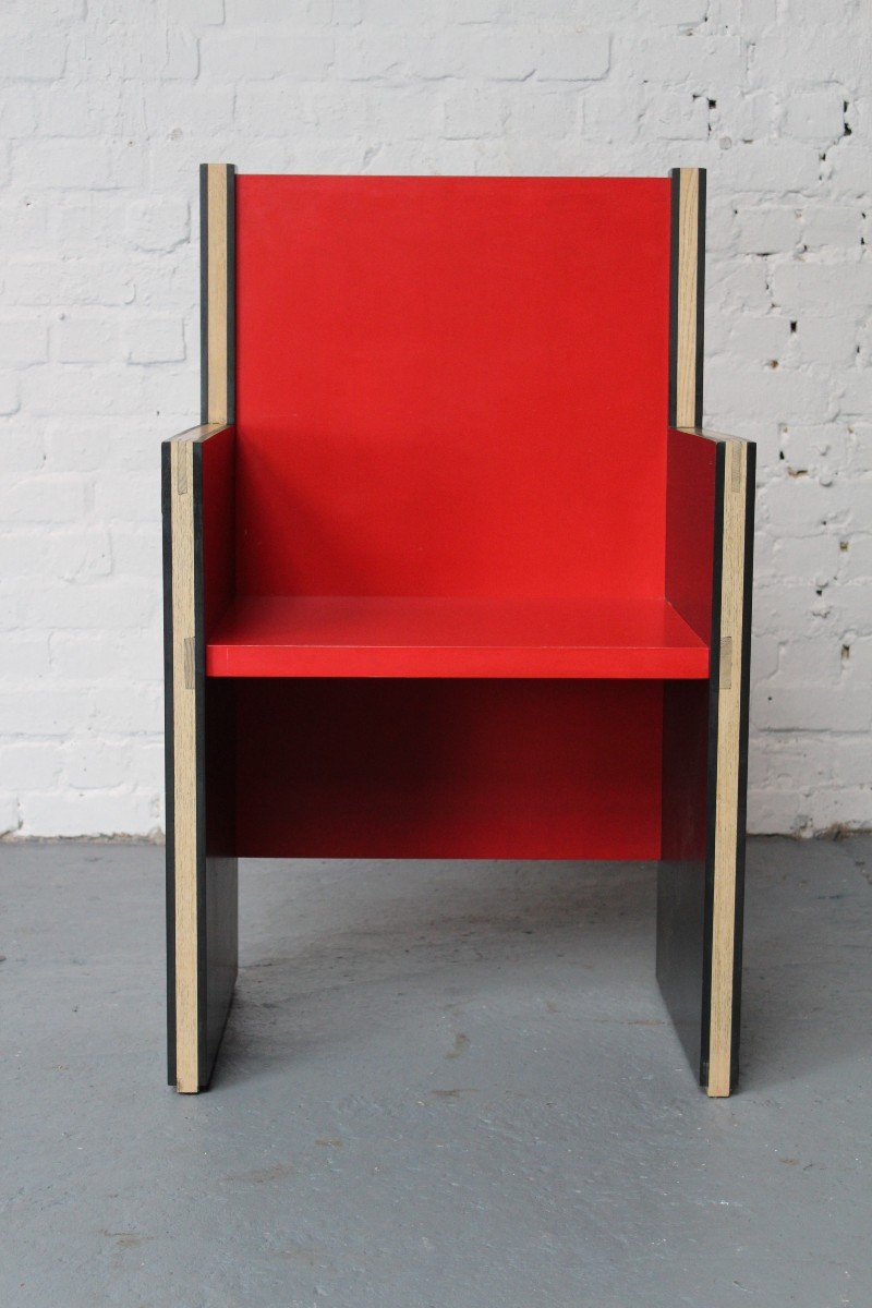 Conceptual Architectural Chair-photo-3