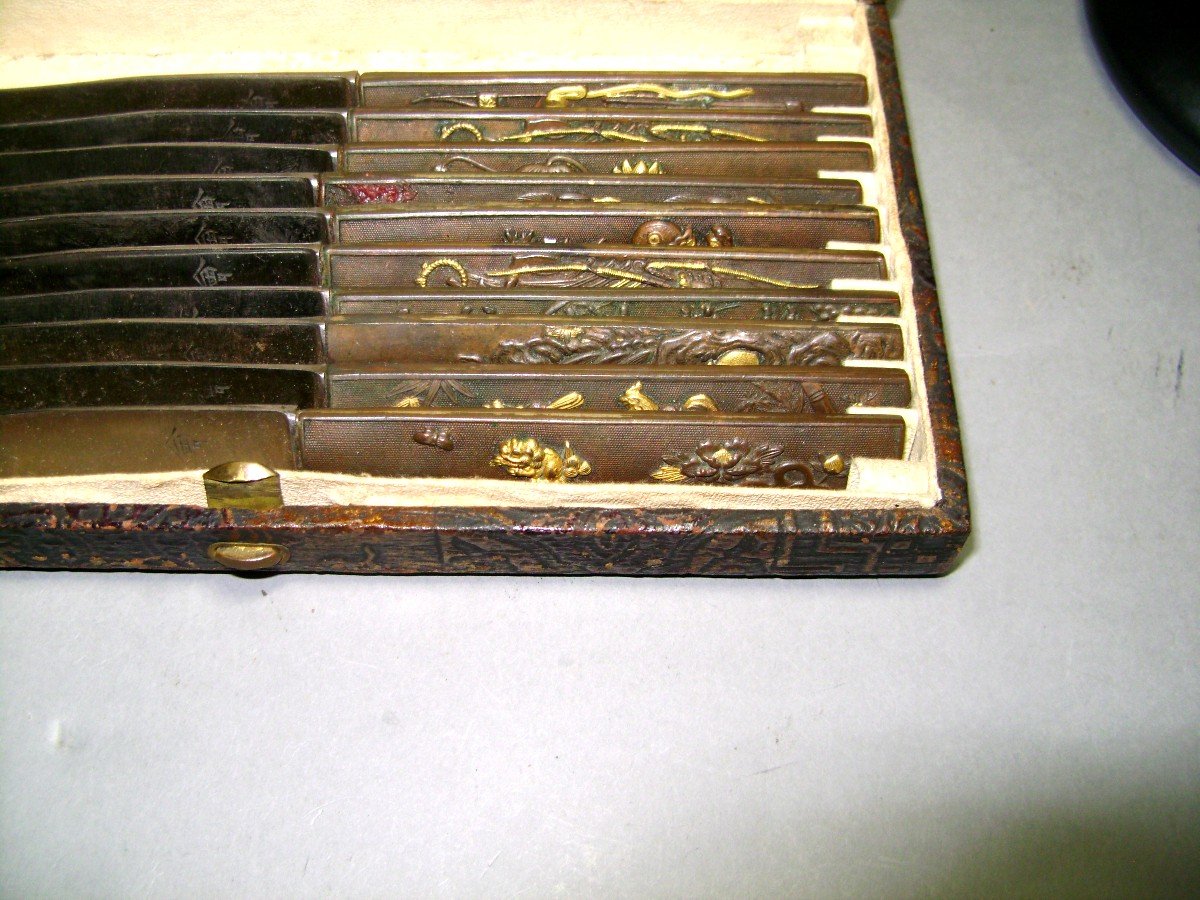 10 Kozuka. Samouraï, wakizashi., catana.Japon Fin Edo Début Meiji.