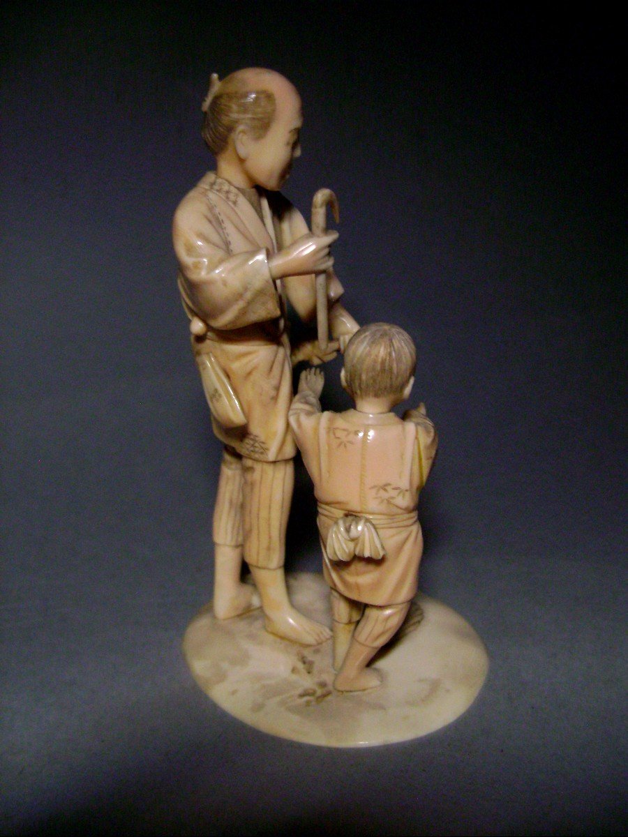 Ivory Okimono. The Gardener And His Son. Japan Meiji Period (1868-1912)-photo-1