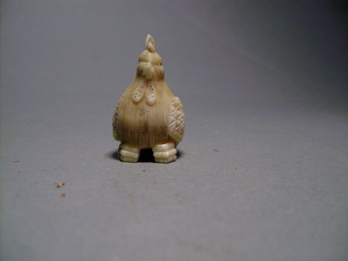 Netsuke En Ivoire. Poule Couvant. Japon époque Taisho (1912-1928 )-photo-2