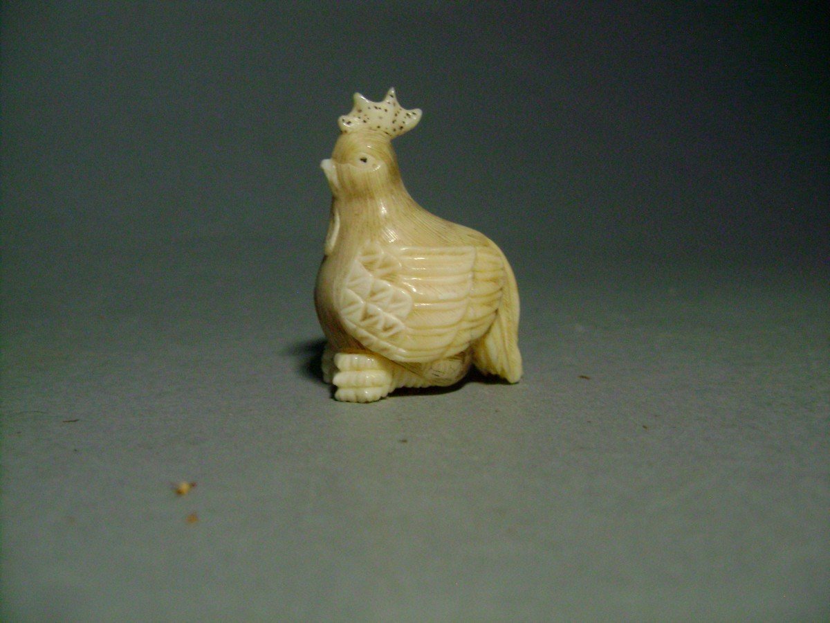 Netsuke En Ivoire. Poule Couvant. Japon époque Taisho (1912-1928 )-photo-3