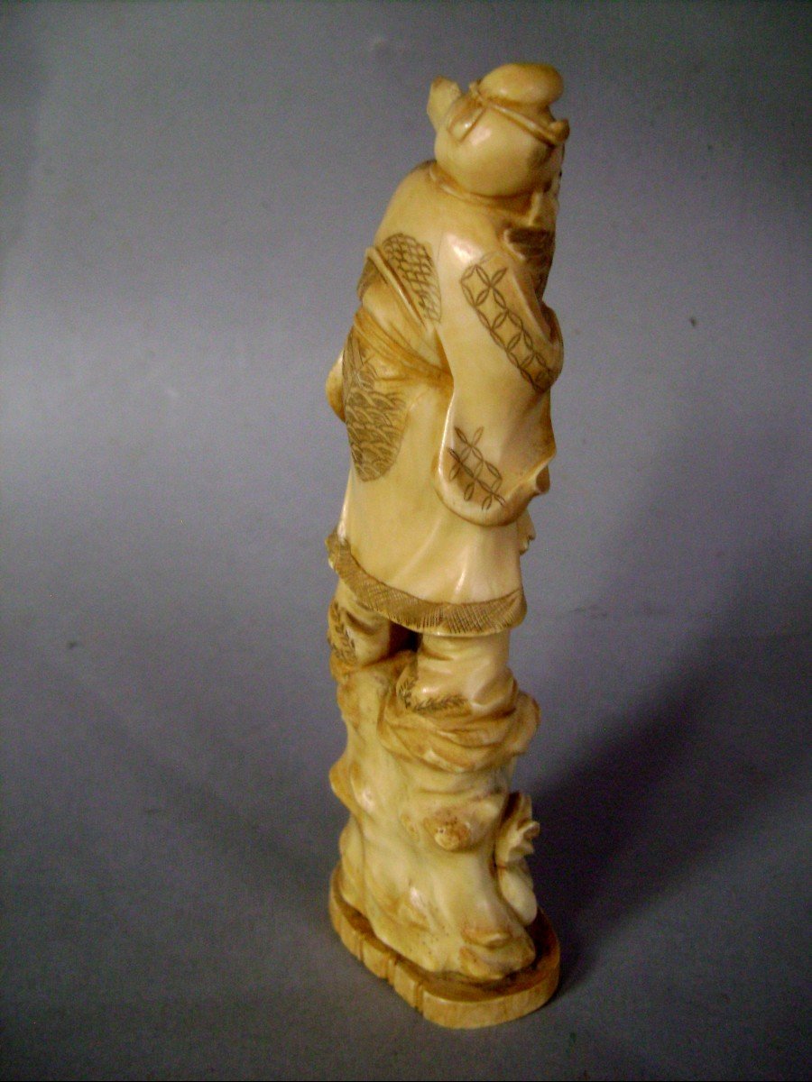 Ivory Okimono. Shoki And The Oni. Japan Meiji Period (1868-1912)-photo-1