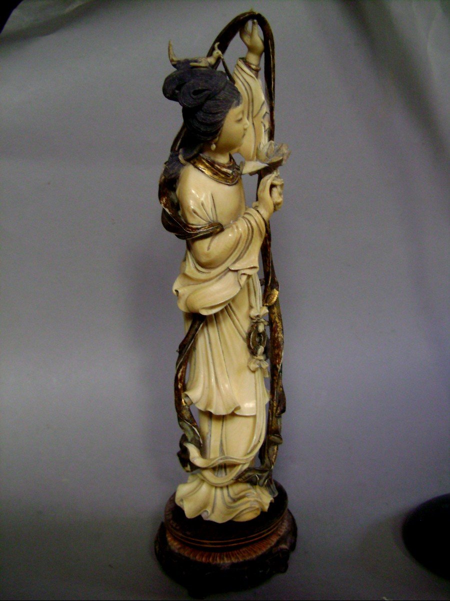 Okimono In Ivory. Gwan-yin With The Ribbon. China Early 20th Century.-photo-2