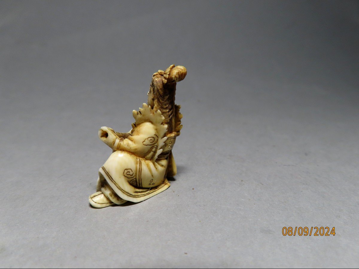 Netsuke En Ivoire. Benten Jouant Du Shamizen. Japon époque Meiji (1868-1912 )-photo-3