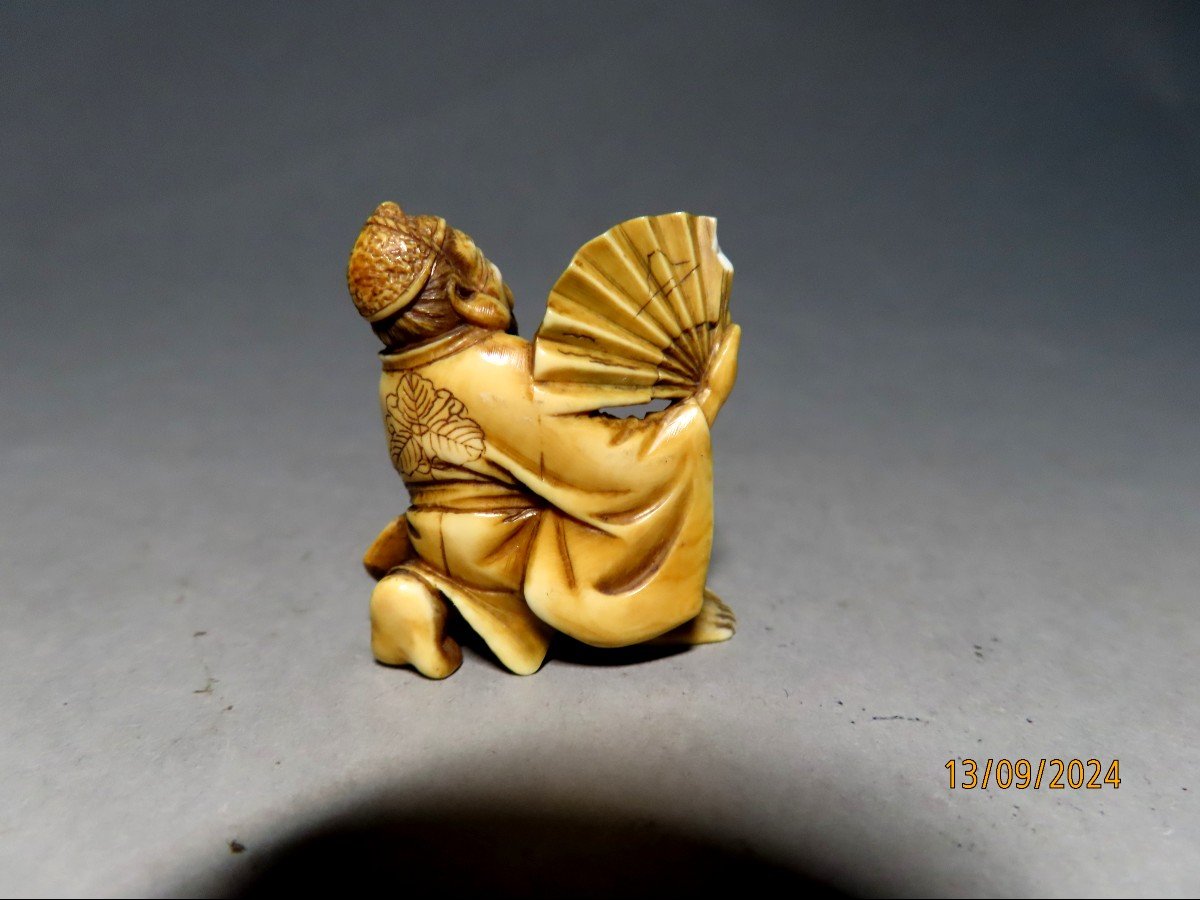 Deux Netsuke en ivoire. Vieux Sages et enfant. Japon époque Meiji (1868-1912 )-photo-4