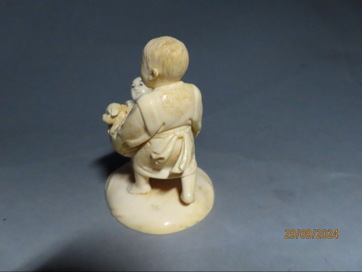 Ivory Okimono. The Puppy's Niche. Signed Riho Toshifusa. Japan Meiji Period (1868-1912)-photo-3