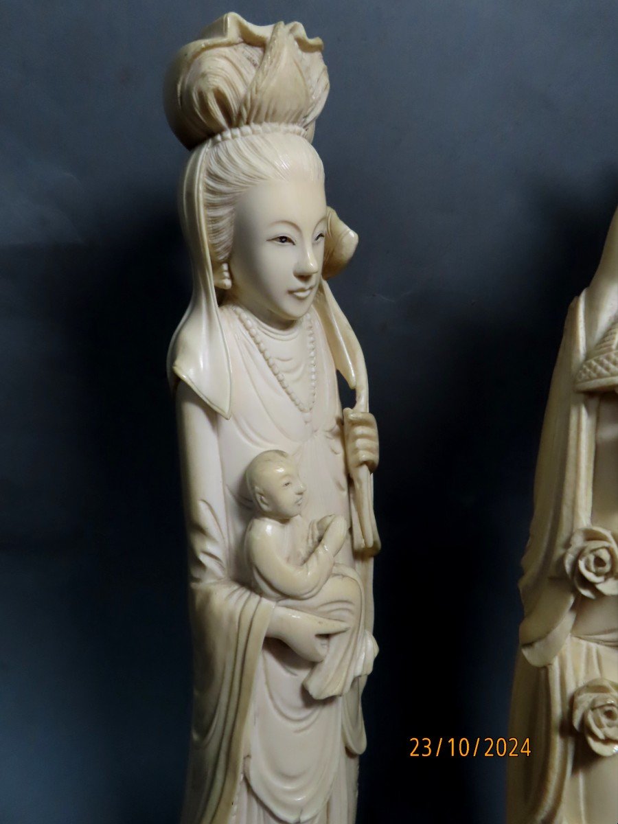 Two Ivory Okimono. Gwan-yin With Girls And Child. Japan Taisho Era (1912-1928)-photo-3