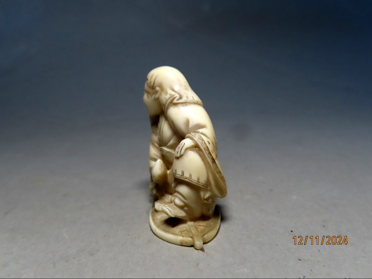 Ivory Netsuke. Sennin Tobosaku. Japan Edo Period 1663-1868)-photo-3