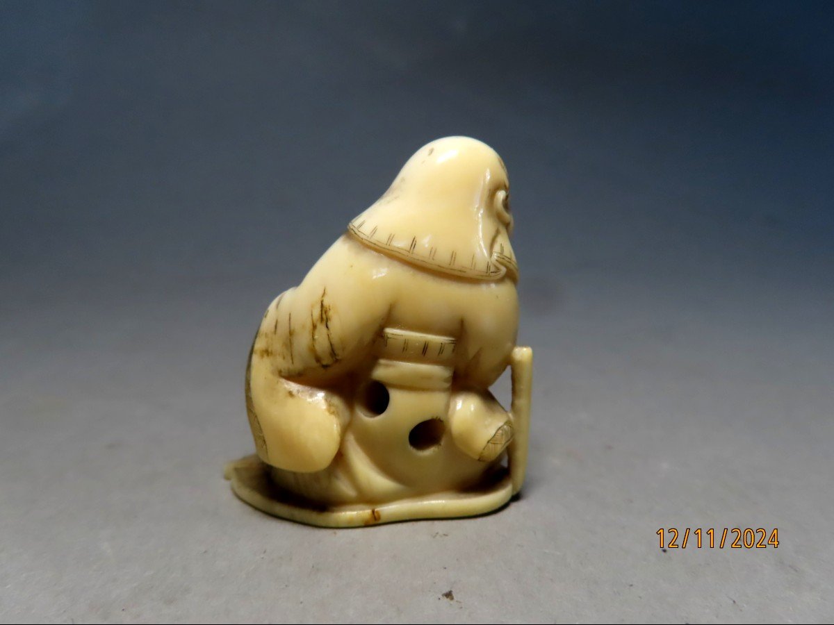 Ivory Netsuke. Sennin Tobosaku. Japan Edo Period 1663-1868)-photo-4