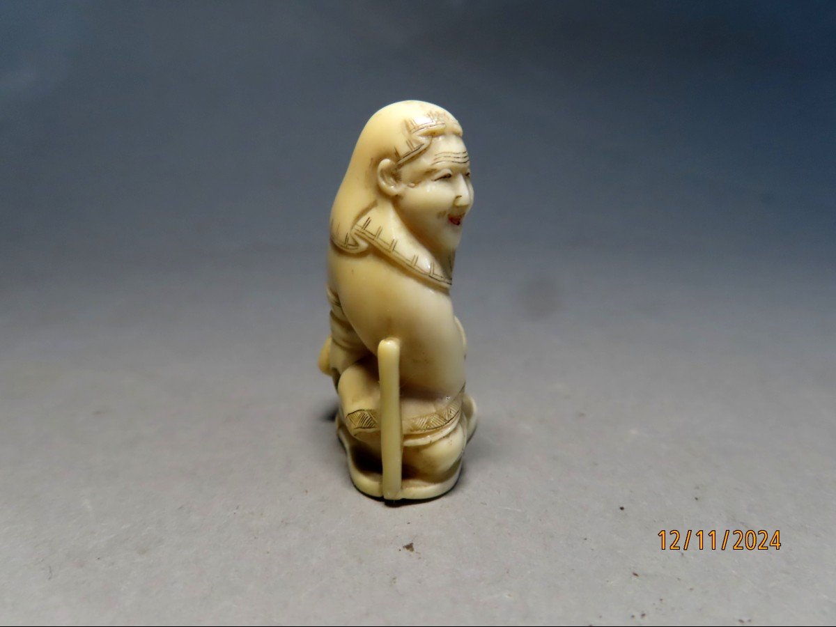 Ivory Netsuke. Sennin Tobosaku. Japan Edo Period 1663-1868)-photo-1