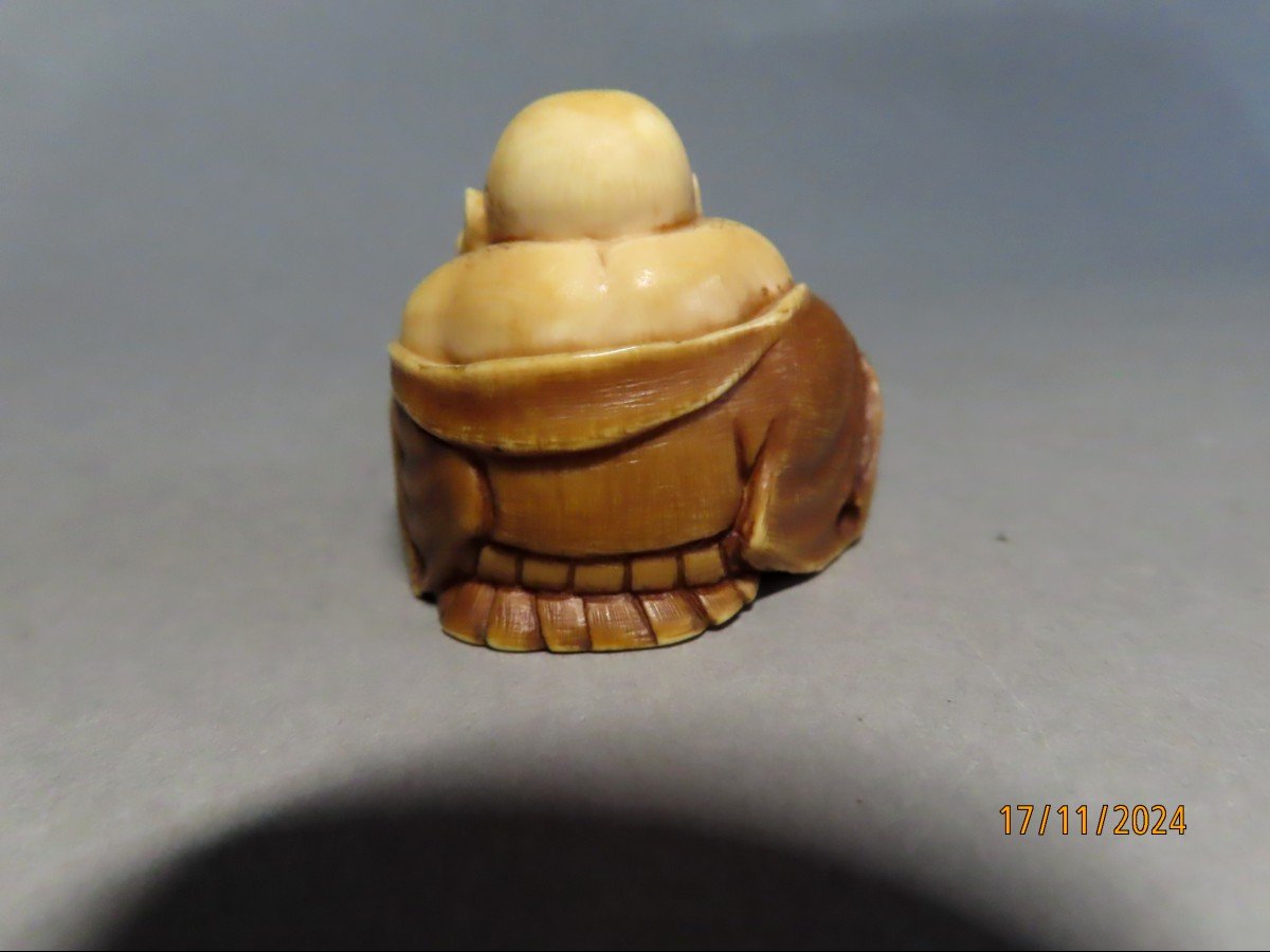 Ivory Netsuke. Pot-bellied Hotei. Japan, Meiji Period (1868-1912)-photo-3