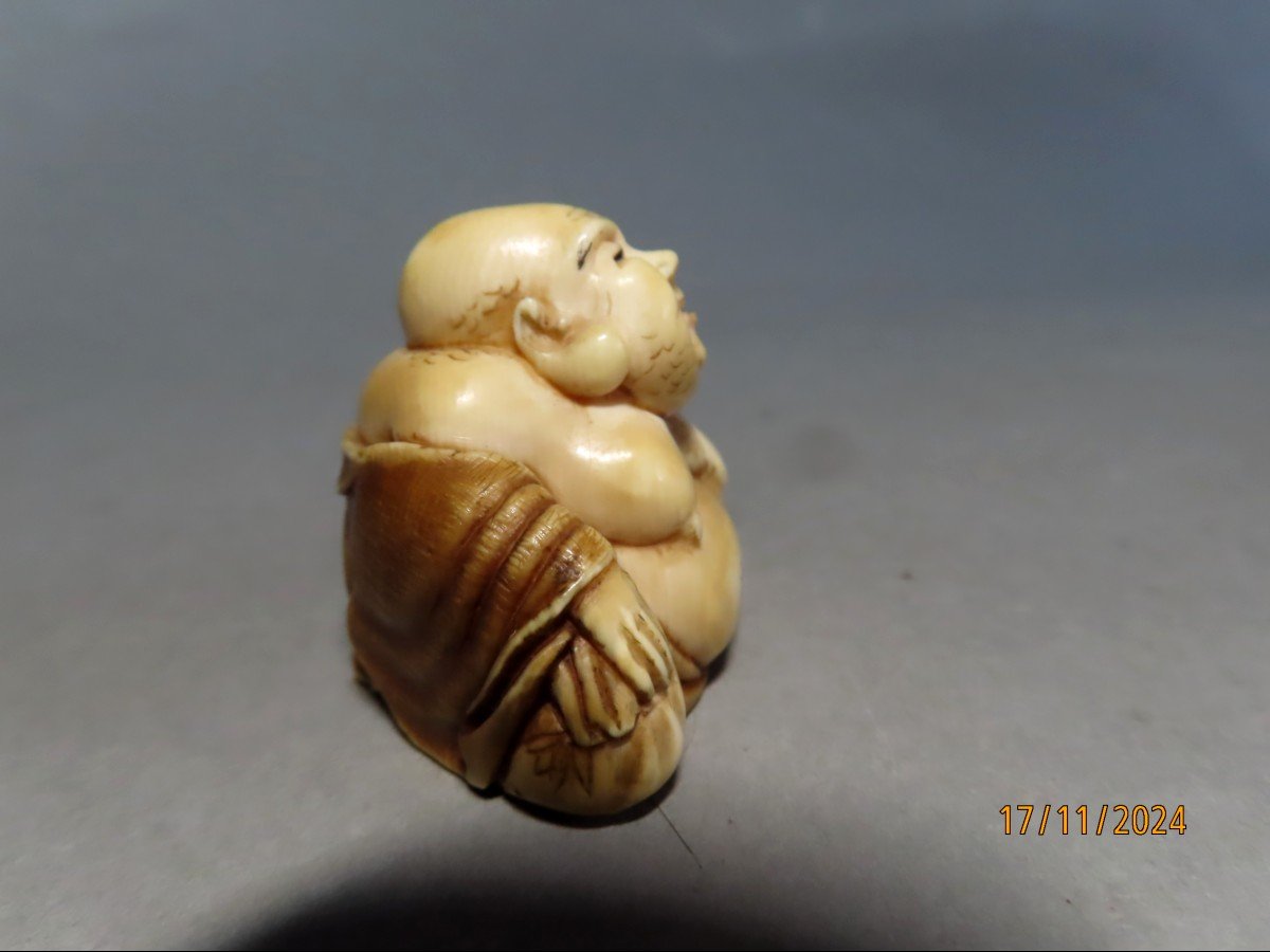 Ivory Netsuke. Pot-bellied Hotei. Japan, Meiji Period (1868-1912)-photo-4