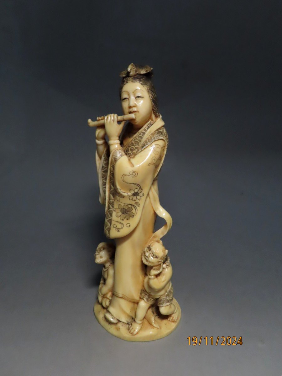 Ivory Okimono. The Oni Charmer. Japan Meiji Period (1868-1912)-photo-2