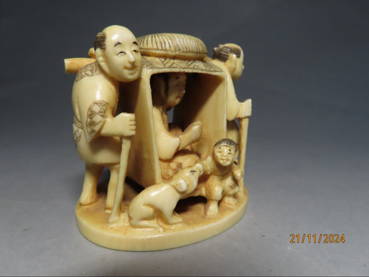 Netsuke en ivoire. Palanquin. Signé Gyokuyuki. Japon époque Meiji (1868-1912 )-photo-1