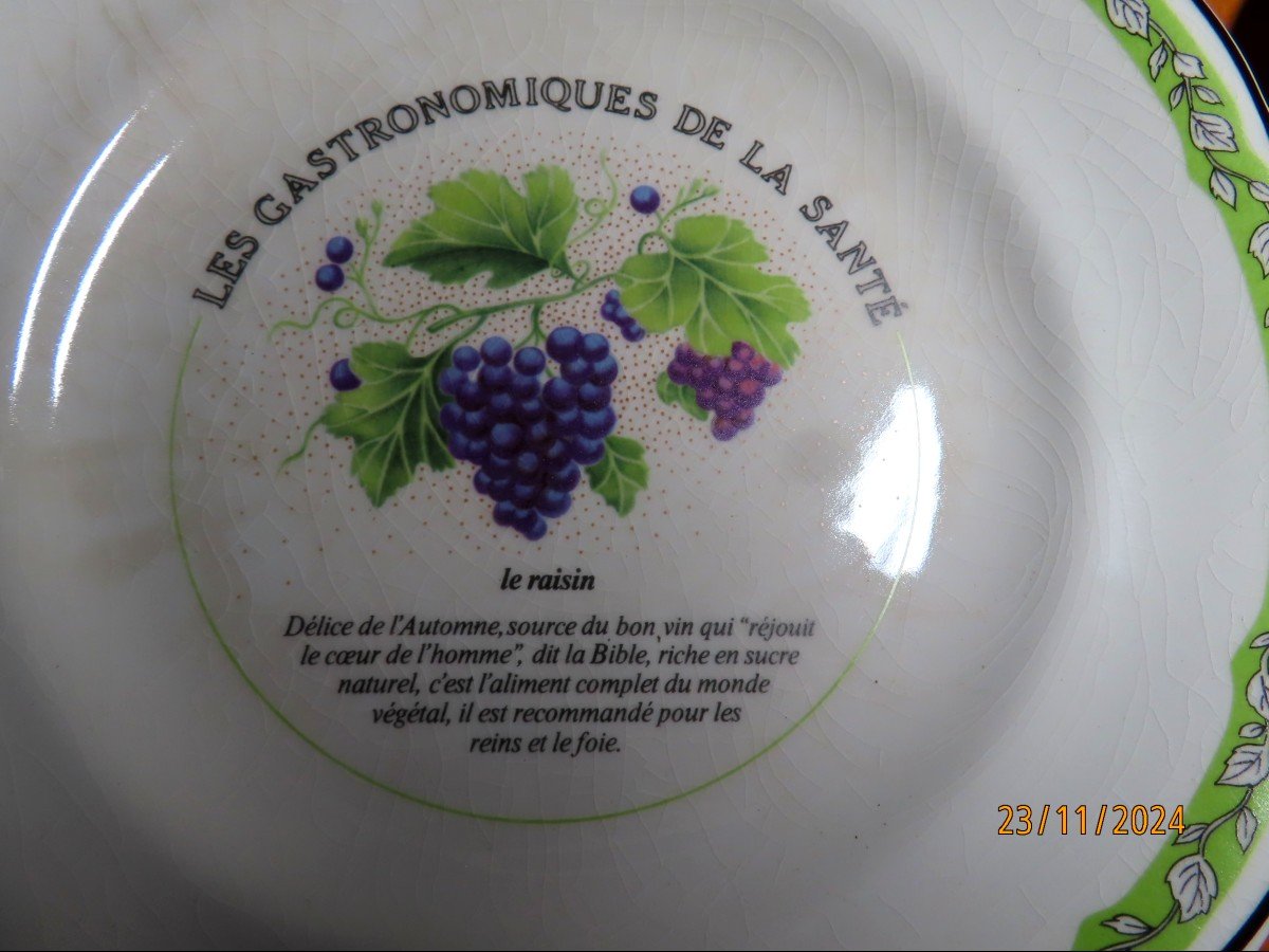 8 New Gien Earthenware Dessert Plates In Their Original Box.-photo-1