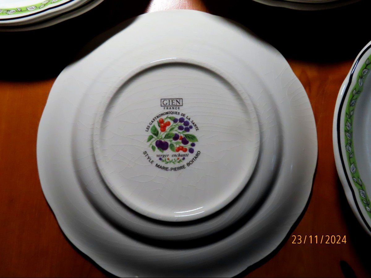 8 New Gien Earthenware Dessert Plates In Their Original Box.-photo-2