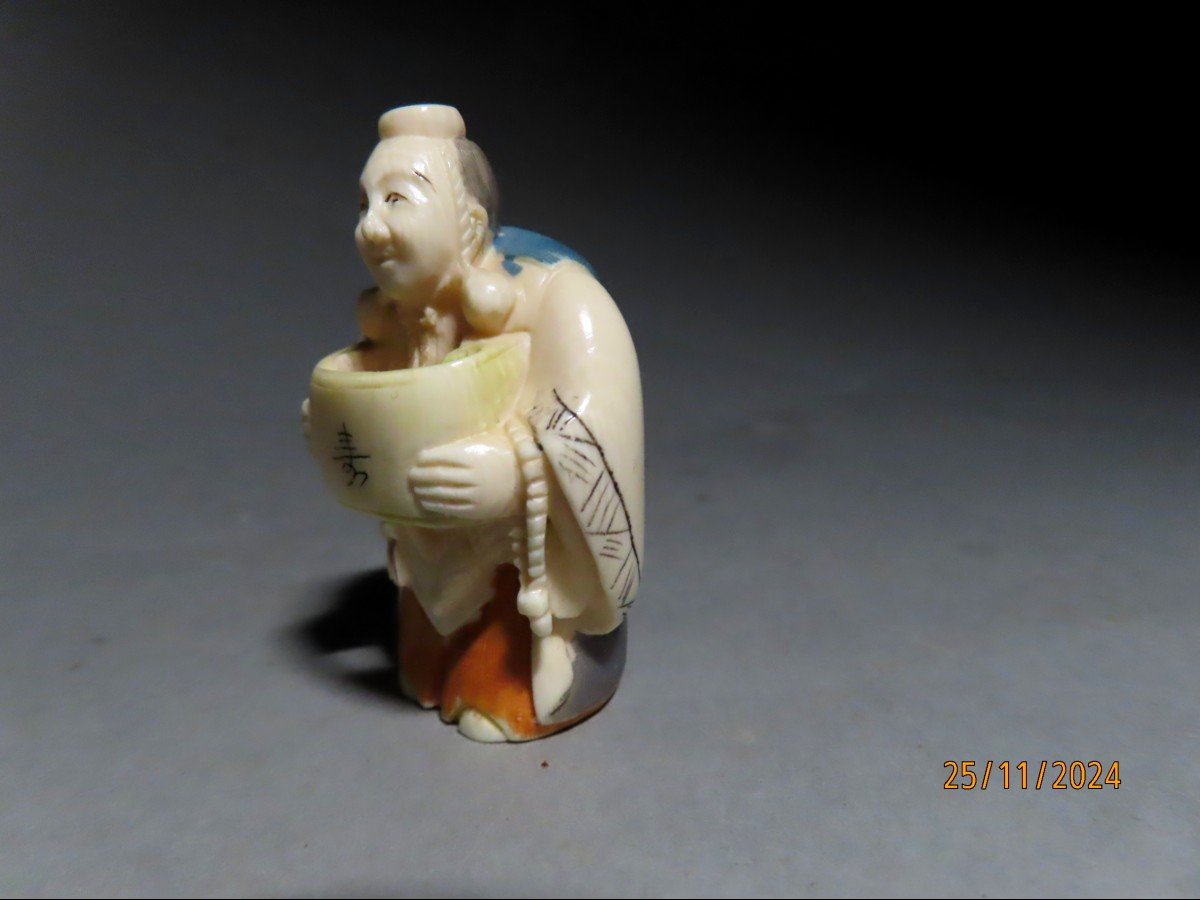 Ivory Netsuke. Notable In The Kakemono. Japan Taisho Period (1912-1928)-photo-2