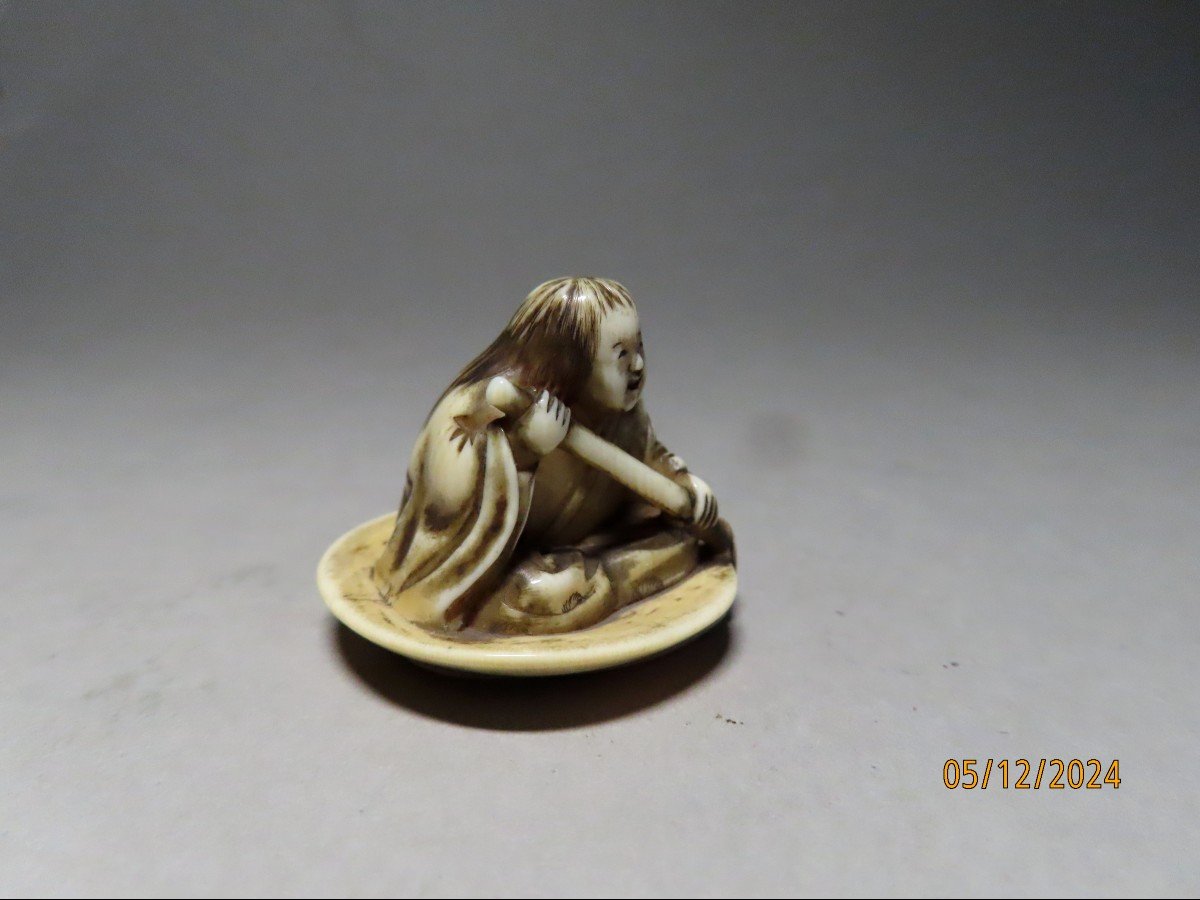 Ivory Netsuke. Shojo In A Sake Cup. Signed Ryumin, Edo School. Japan, Meiji Period.-photo-2