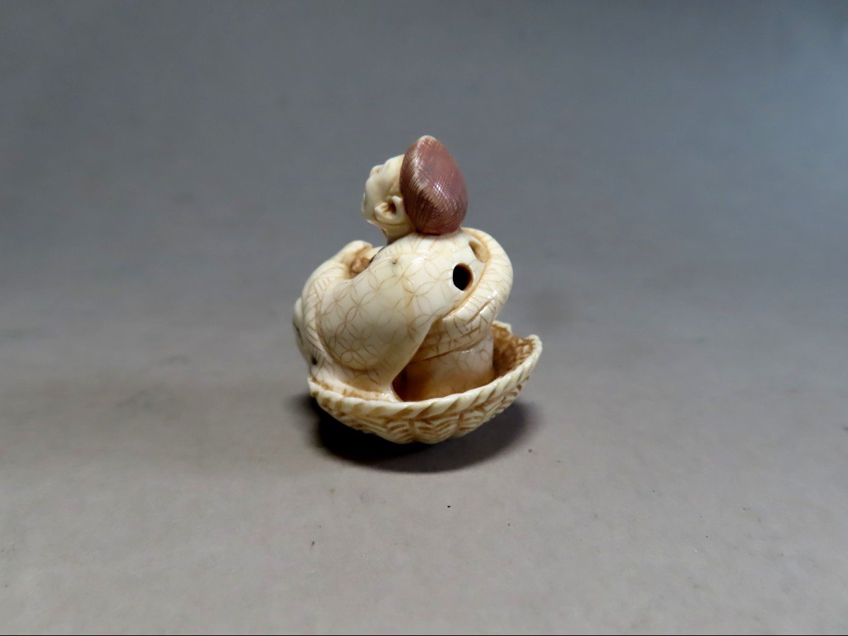 Ivory Netsuke. The Dreamer. Japan Taisho Period (1912-1928)-photo-2