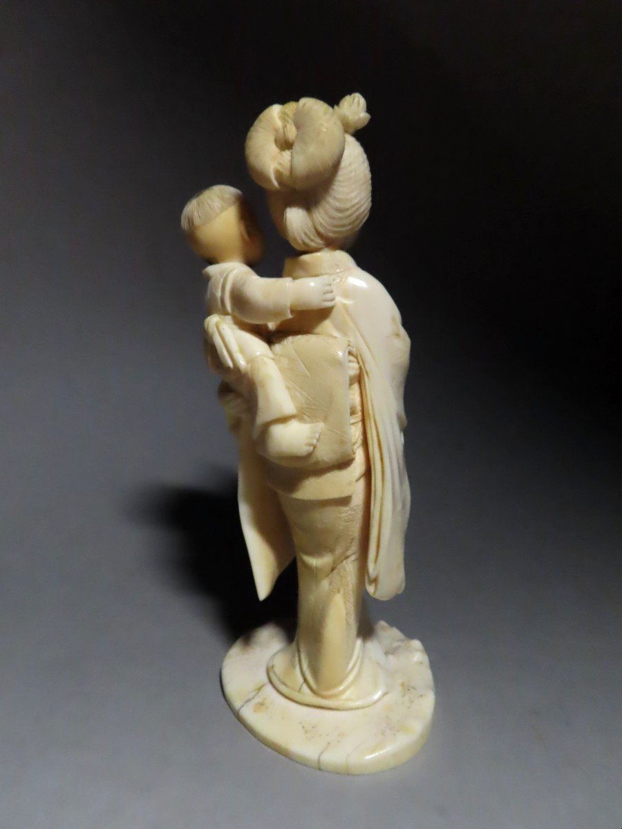 Ivory Okimono. Young Woman With Karako. Signed Yoshiaki, Japan Meiji Period (1868-1912)-photo-4