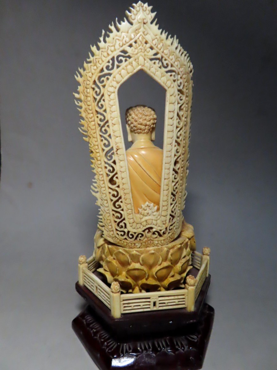 Ivory Okimono. Buddha In Meditation. China, Early 20th Century.-photo-4