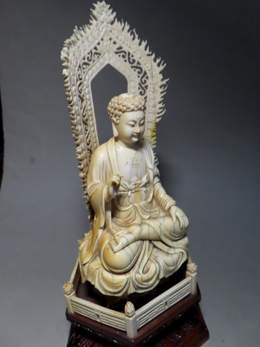 Ivory Okimono. Buddha In Meditation. China, Early 20th Century.-photo-2