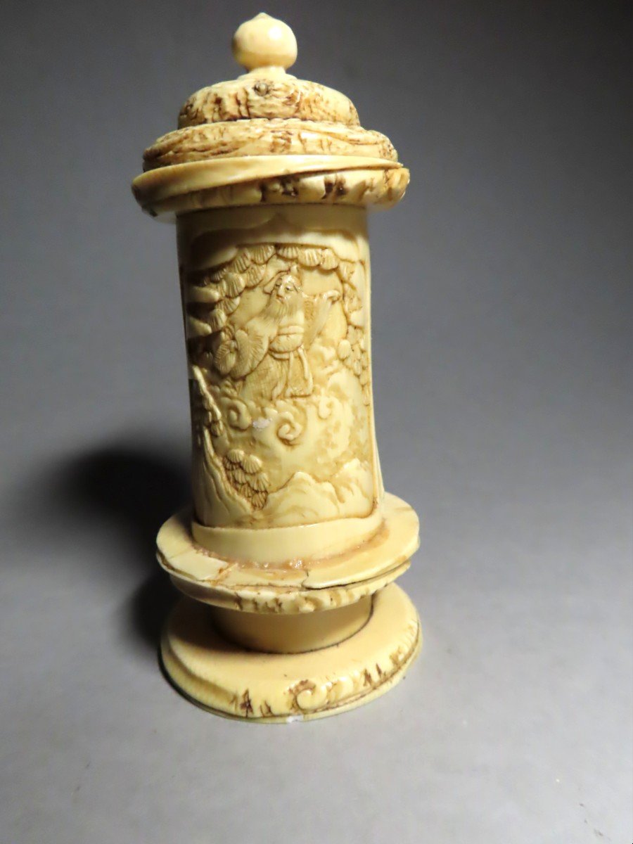 Ivory Okimono. Traveler's Butsudan. Signed Kozan, Japan Meiji Period (1868-1912)-photo-1