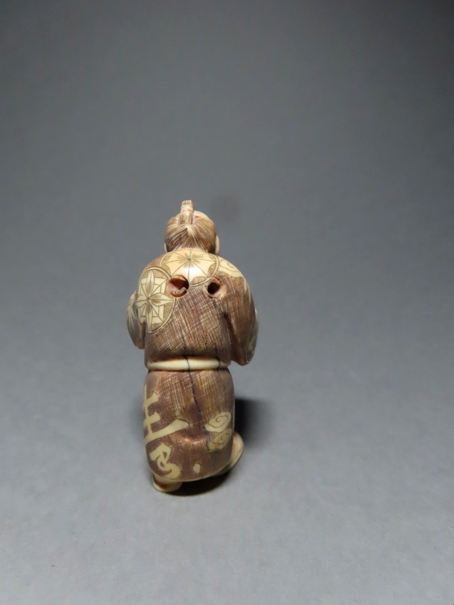 Netsuke en ivoire. commerçant au boulier. Japon époque Taisho (1912-1928 )-photo-4